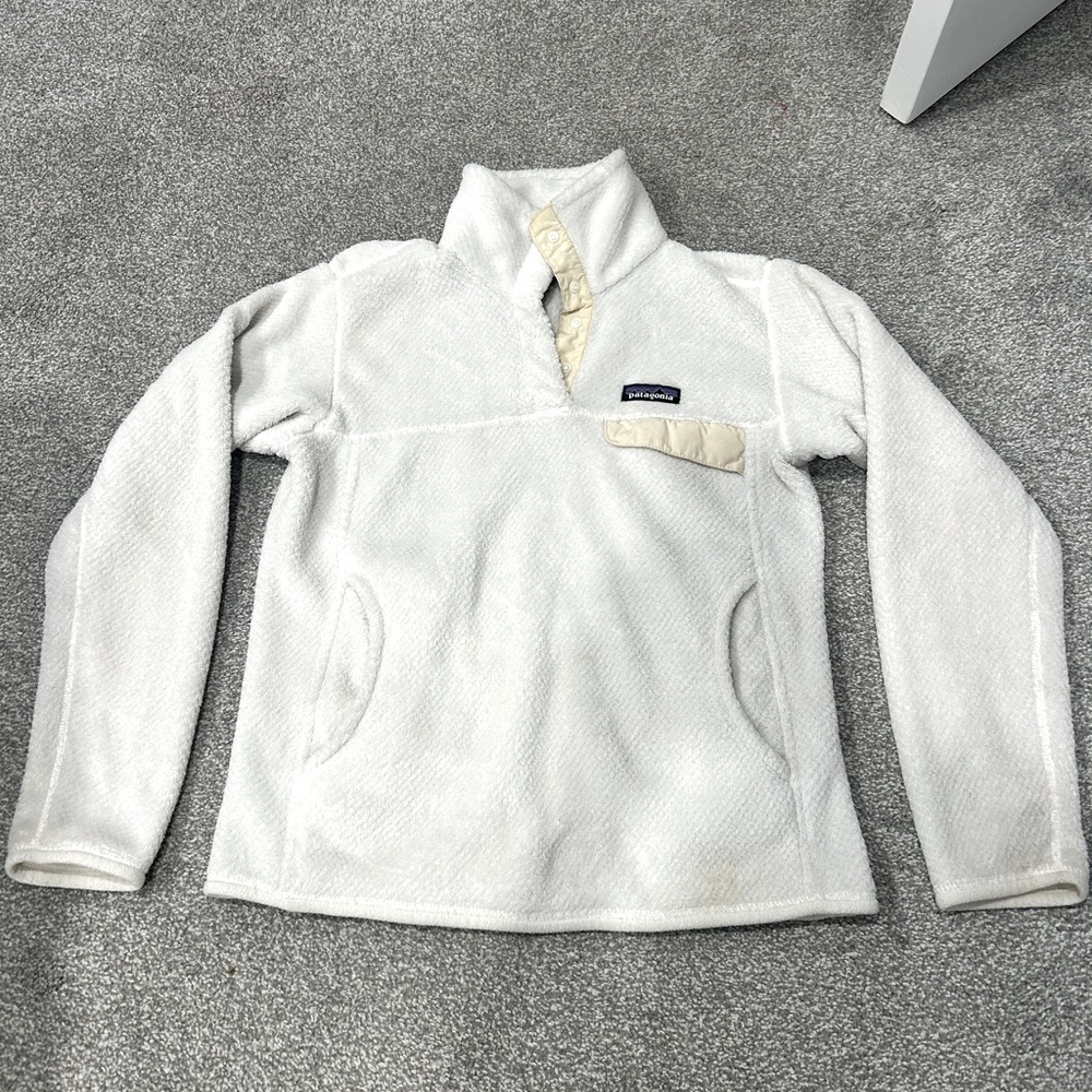 IVORY Patagonia Fleece Quarter Button S
